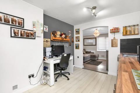 1 bedroom flat for sale, The Beeches, Ash Vale