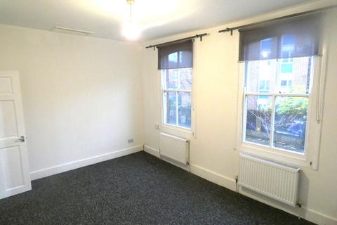 1 bedroom flat to rent, Roman Road, London E3