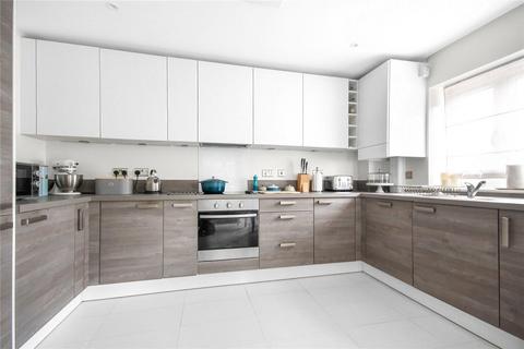 2 bedroom apartment for sale, Cardew Court, Crowthorne Road, Bracknell, Berkshire, RG12
