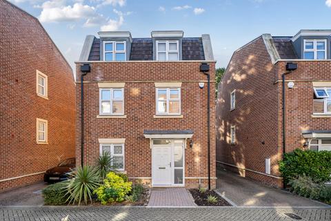 4 bedroom detached house for sale, Truesdales, Ickenham, Uxbridge