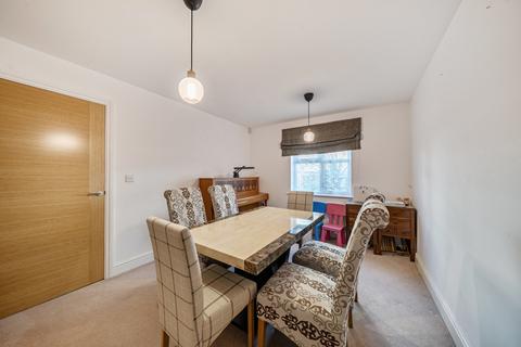 4 bedroom detached house for sale, Truesdales, Ickenham, Uxbridge