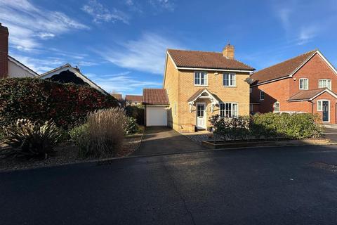 4 bedroom detached house for sale, Dove Gardens, Stowmarket IP14