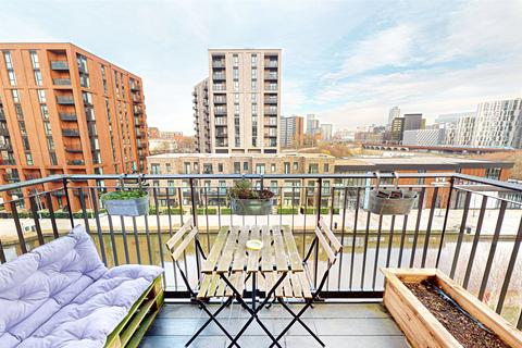 2 bedroom apartment for sale, 11 Lockside Lane, Salford M5