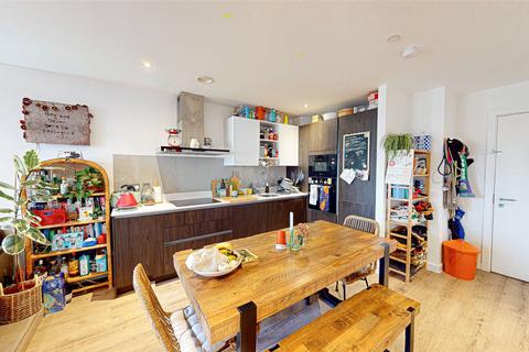 2 bedroom apartment for sale, 11 Lockside Lane, Salford M5
