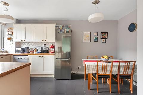 2 bedroom apartment for sale, Knollys Road, Streatham, London, SW16