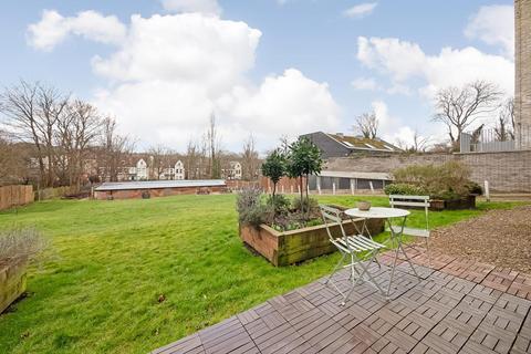 2 bedroom apartment for sale, Knollys Road, Streatham, London, SW16