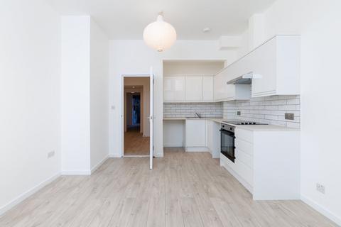 2 bedroom flat to rent, Dalling Road, Hammersmith  W6