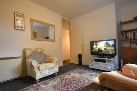 1 bedroom flat to rent, 3 Weston Court, Holton Road, CF63 4JD