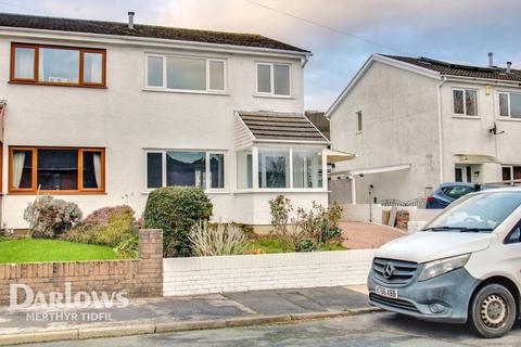 3 bedroom semi-detached house to rent, Brookbank Close, ABERDARE