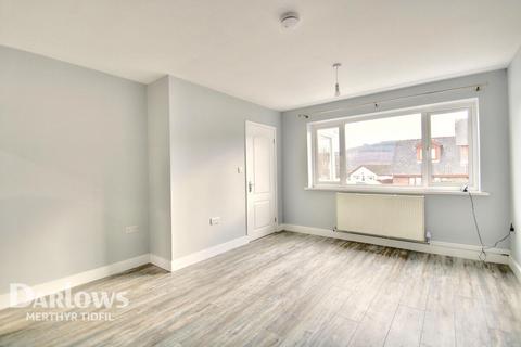 3 bedroom semi-detached house to rent, Brookbank Close, ABERDARE