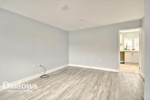 3 bedroom semi-detached house to rent, Brookbank Close, ABERDARE