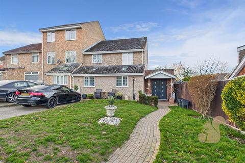 4 bedroom end of terrace house for sale, Pinecroft Rise, Sudbury