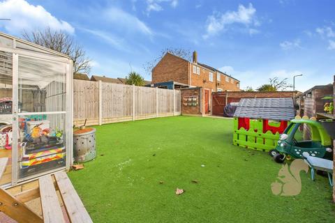 3 bedroom end of terrace house for sale, Cherrytree Road, Great Cornard
