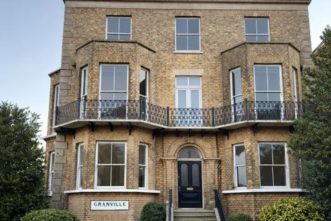 3 bedroom apartment for sale, Granville Road, Broadstairs CT10