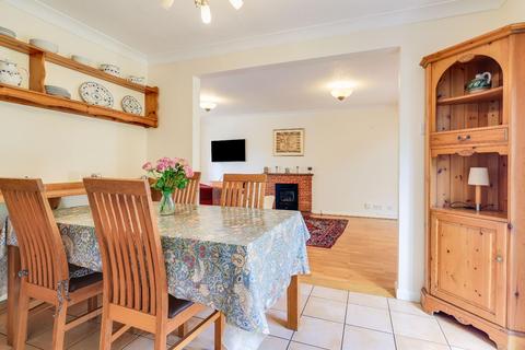 4 bedroom detached house for sale, Dwyer Joyce Close, Histon, Cambridge