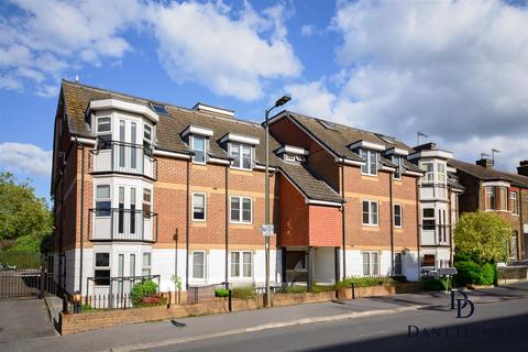 2 bedroom flat for sale, Granville Road, London NW2