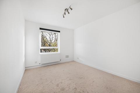 1 bedroom apartment to rent, Claret Gardens, London, SE25