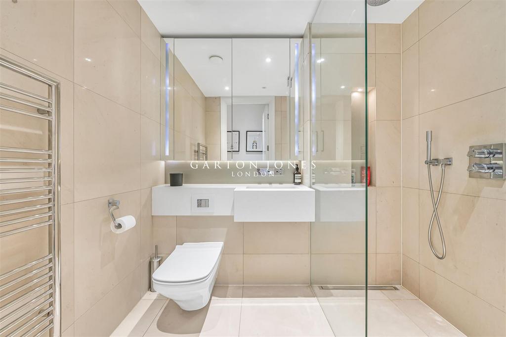 Shower Room.jpg