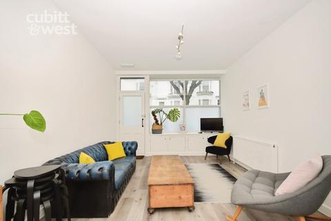 3 bedroom maisonette to rent, Upper North Street, Brighton, BN1