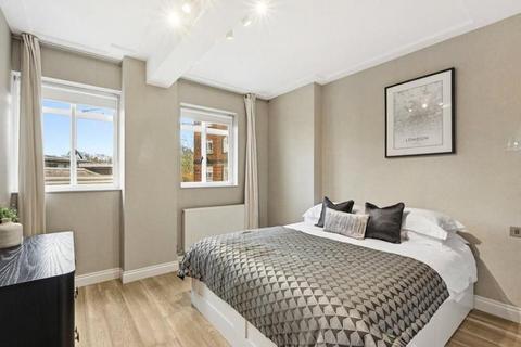 1 bedroom apartment to rent, Farm Street, London W1J