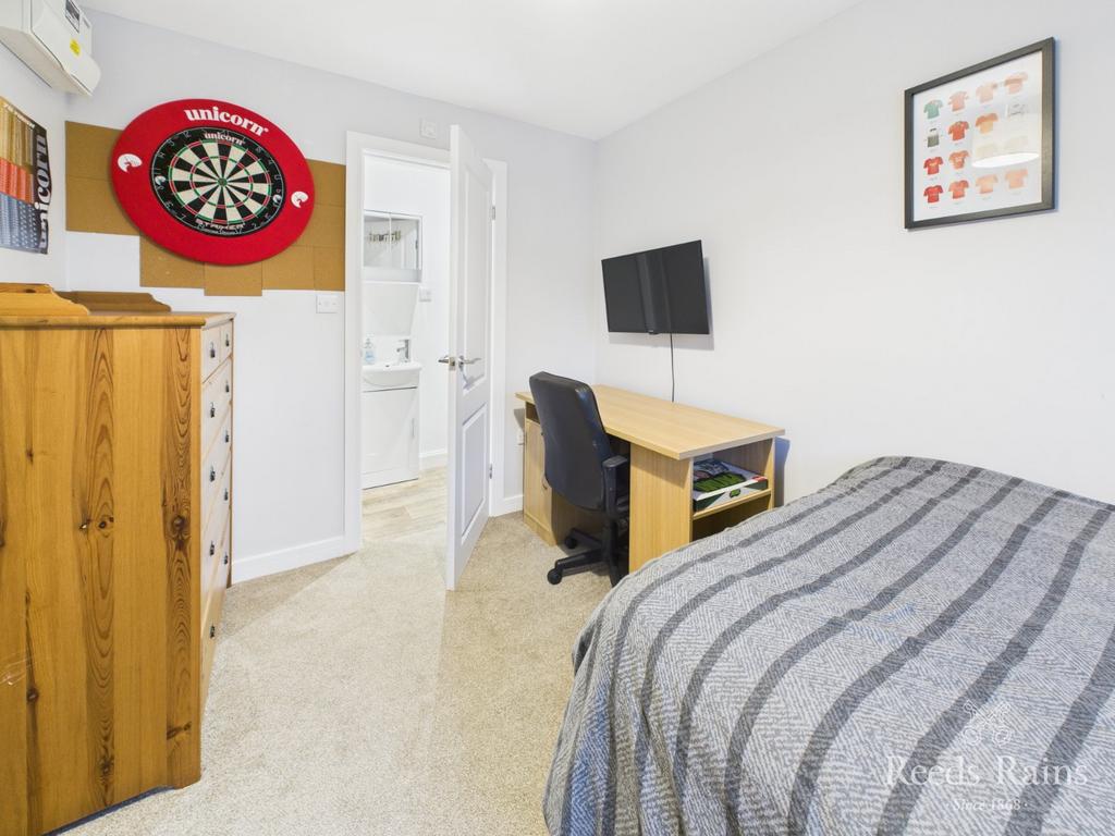 Bedroom 5