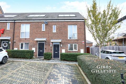 3 bedroom terraced house to rent, Masterman Place, Uxbridge, UB10