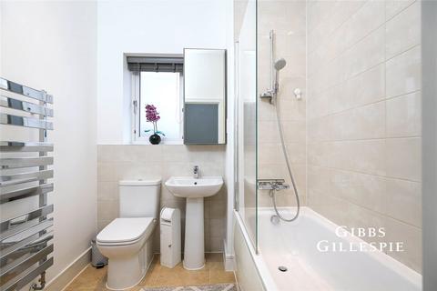 3 bedroom terraced house to rent, Masterman Place, Uxbridge, UB10