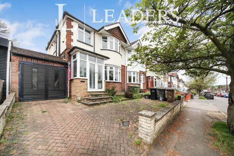 3 bedroom terraced house to rent, Walcot Avenue, LU2