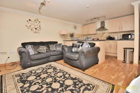 2 bedroom maisonette to rent, Northfields, Essex CM24