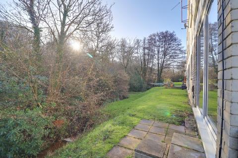 2 bedroom ground floor flat for sale, Lawrence Grove, Woolston