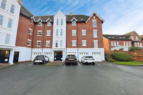 Tiverton Court, Cheshire CW9