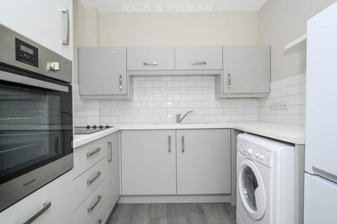 1 bedroom retirement property for sale, Kingston Road, New Malden KT3