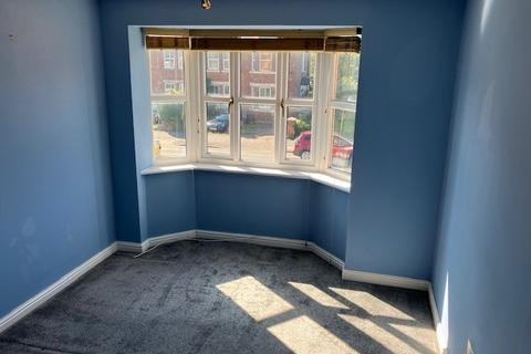 2 bedroom flat to rent, Birch End, All Saints Road, Warwick, CV34