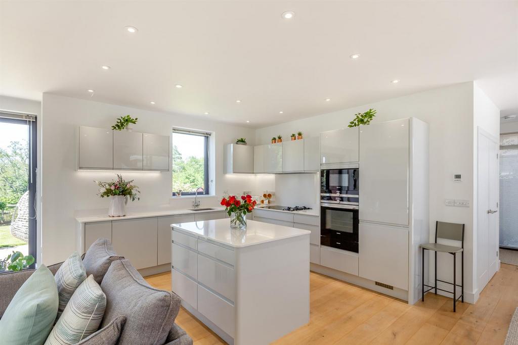 8649640-interior13.jpg