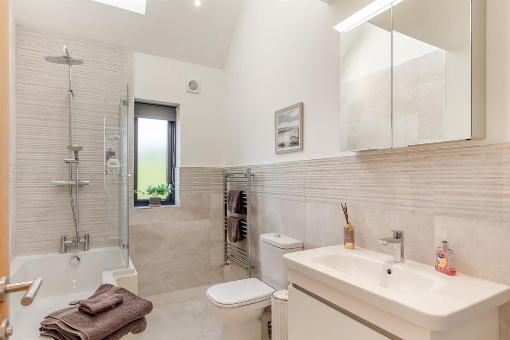 8649640-interior06.jpg