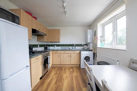 1 bedroom flat to rent, Winders Road, London, SW11