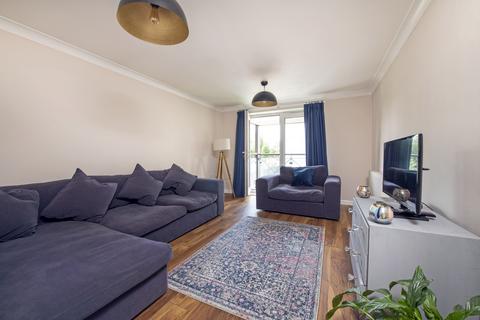 1 bedroom flat to rent, Winders Road, London, SW11