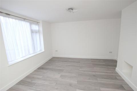 3 bedroom terraced house to rent, Willow Way, Dunstable LU5