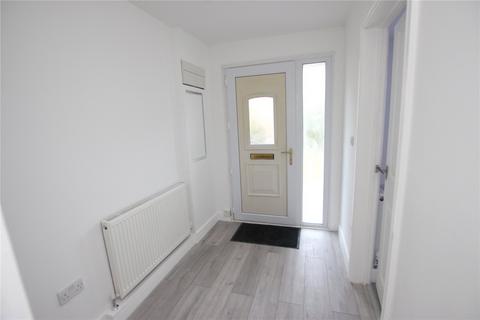 3 bedroom terraced house to rent, Willow Way, Dunstable LU5