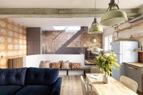 1 bedroom penthouse to rent, Arundel Gardens, London, W11