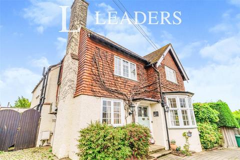 4 bedroom detached house to rent, Earlswood Road, RH1