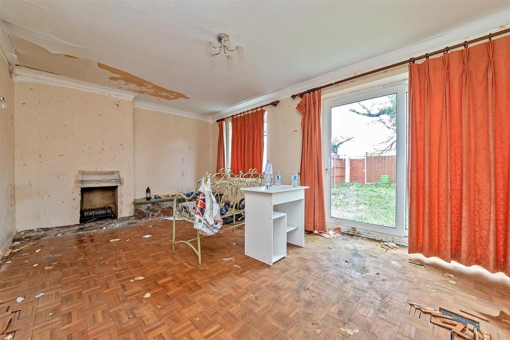 14 Barncroft Road Internals-5.jpg