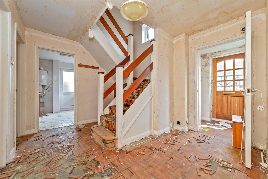 14 Barncroft Road Internals-1.jpg