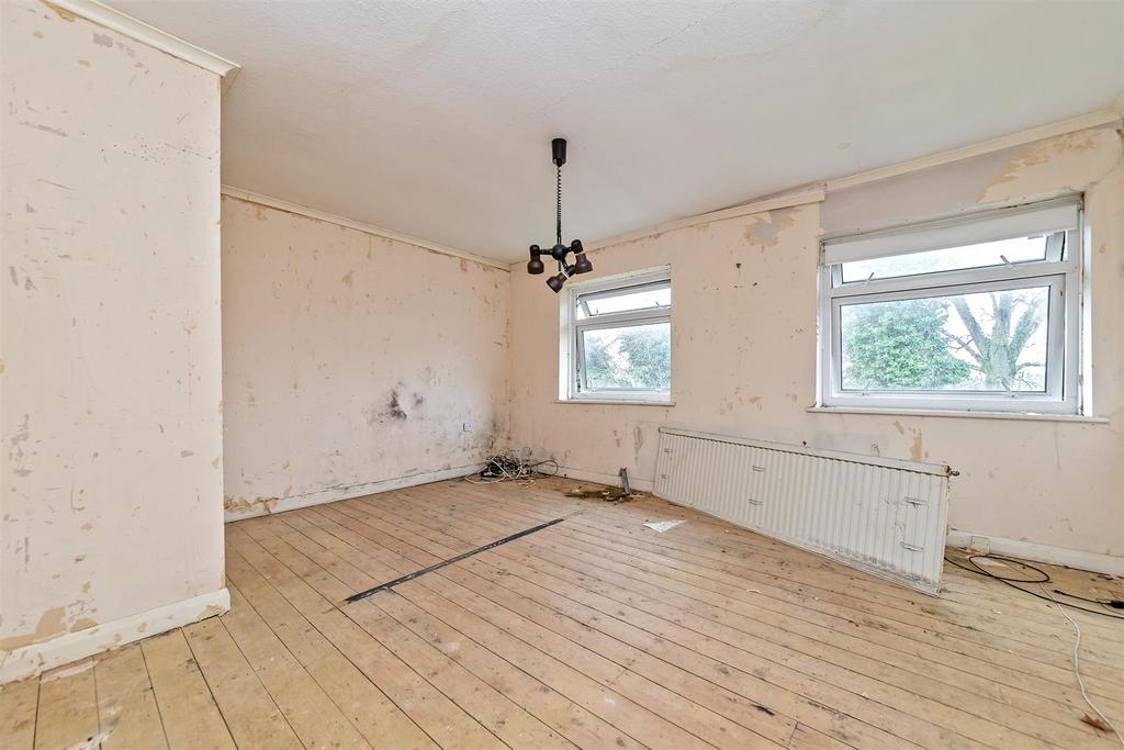 14 Barncroft Road Internals-10.jpg