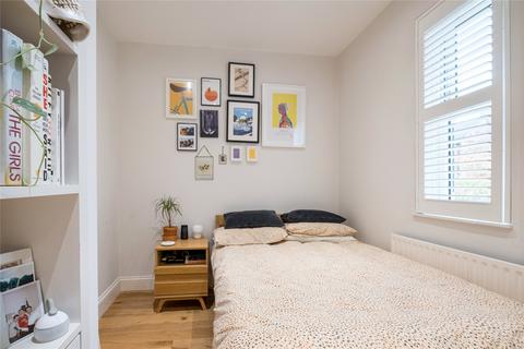 1 bedroom apartment to rent, Mount Ephraim Road, London SW16