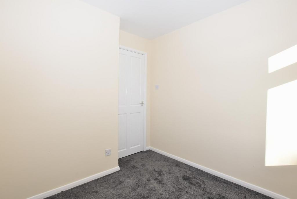 Bedroom 2 3.JPG