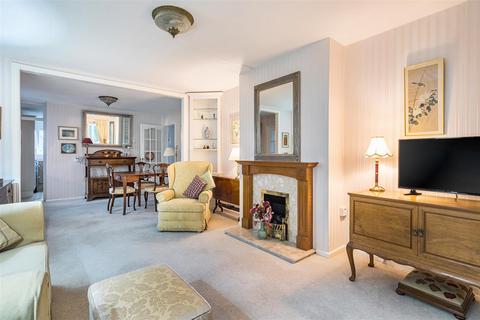 undefined, Astley Close, Pewsey