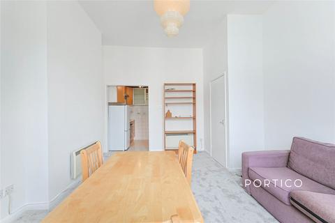 1 bedroom flat to rent, Sinclair Road, London, W14