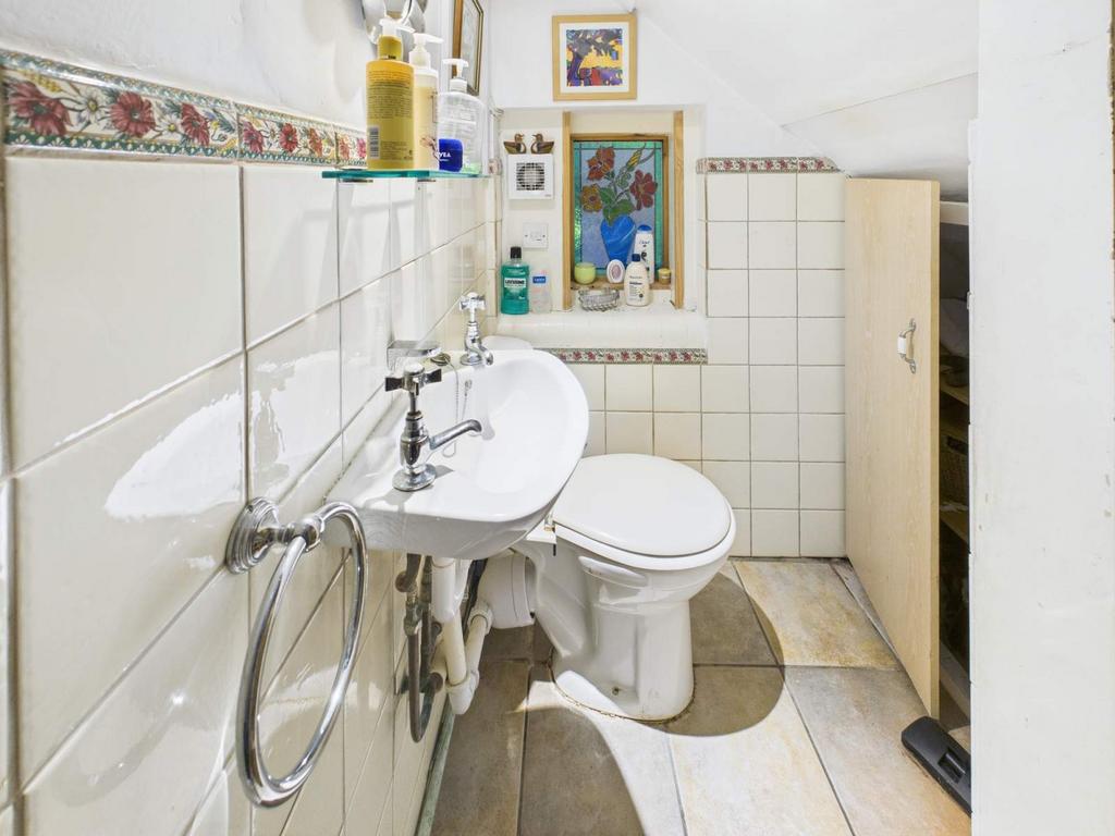 Ground Floor WC