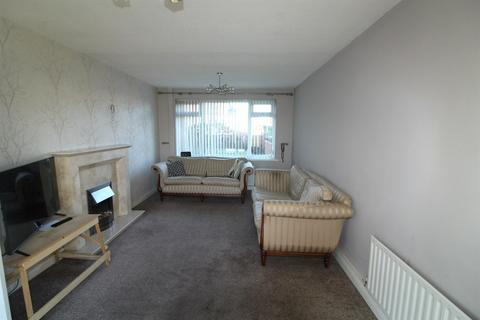 2 bedroom terraced house to rent, Belle Isle Road, Leeds